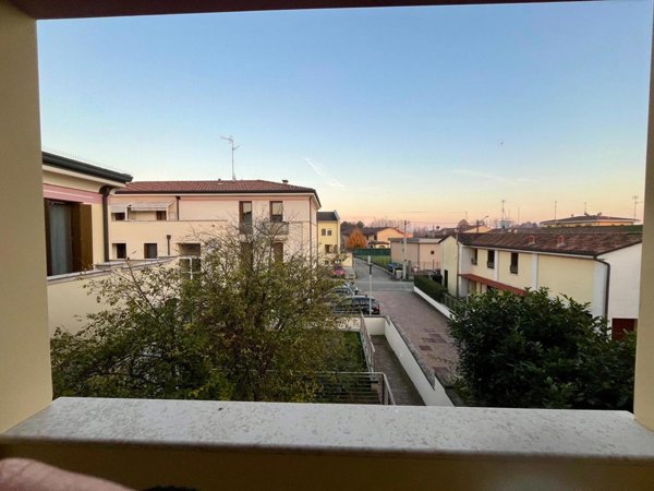 appartamento in vendita a Castelvetro Piacentino