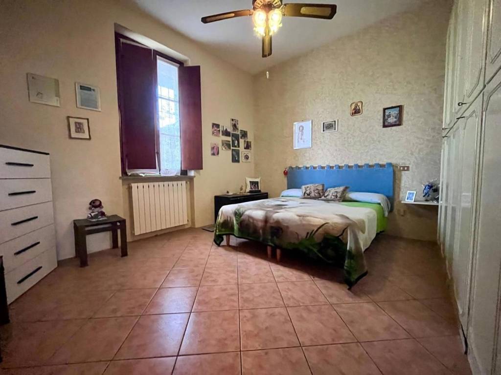 appartamento in vendita a Castelvetro Piacentino in zona Castelvetro