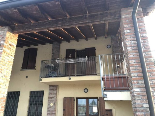 appartamento in vendita a Castelvetro Piacentino