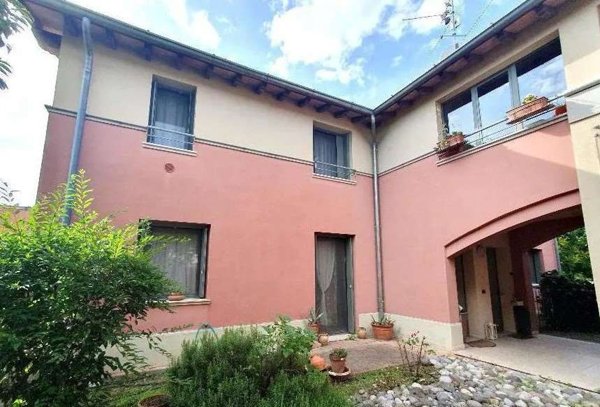 appartamento in vendita a Castelvetro Piacentino