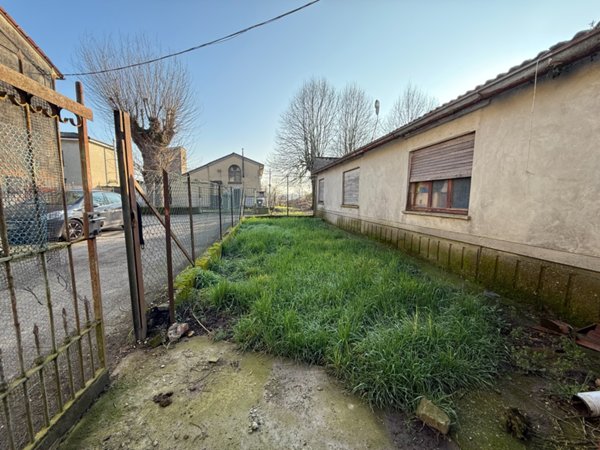 casa indipendente in vendita a Castelvetro Piacentino