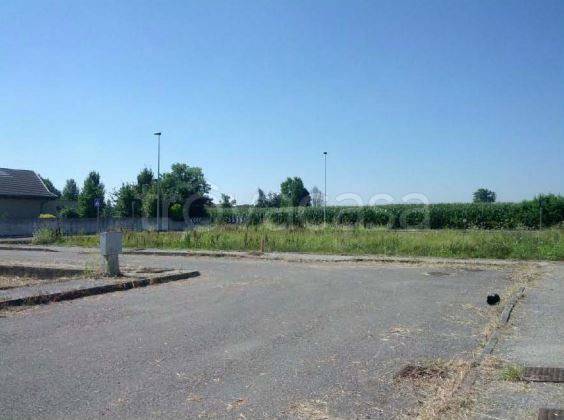 terreno agricolo in vendita a Castelvetro Piacentino in zona San Giuliano