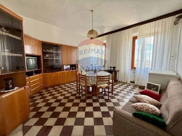 appartamento in vendita a Castelvetro Piacentino