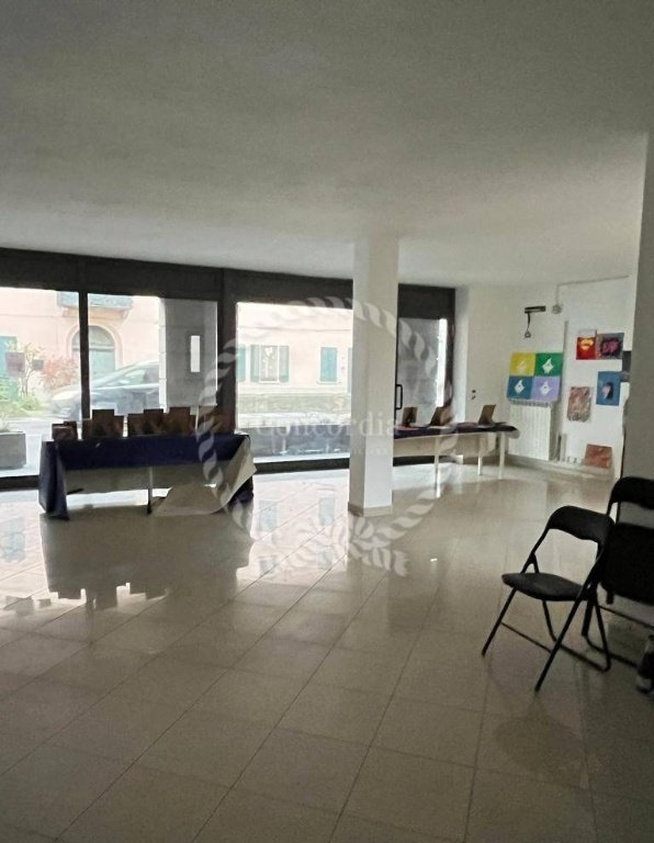 ufficio in vendita a Castelvetro Piacentino