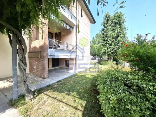 appartamento in vendita a Castelvetro Piacentino in zona Castelvetro