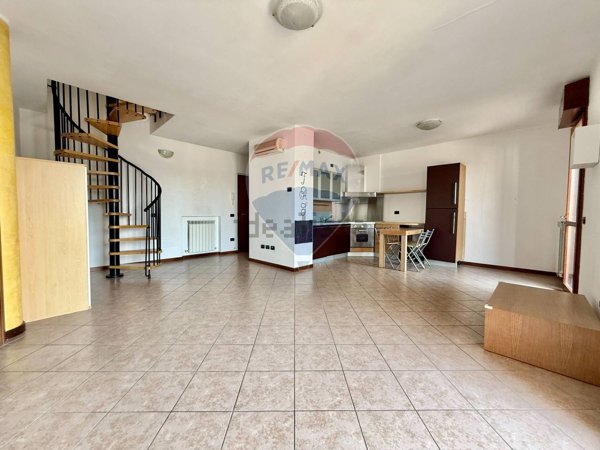 appartamento in vendita a Castelvetro Piacentino