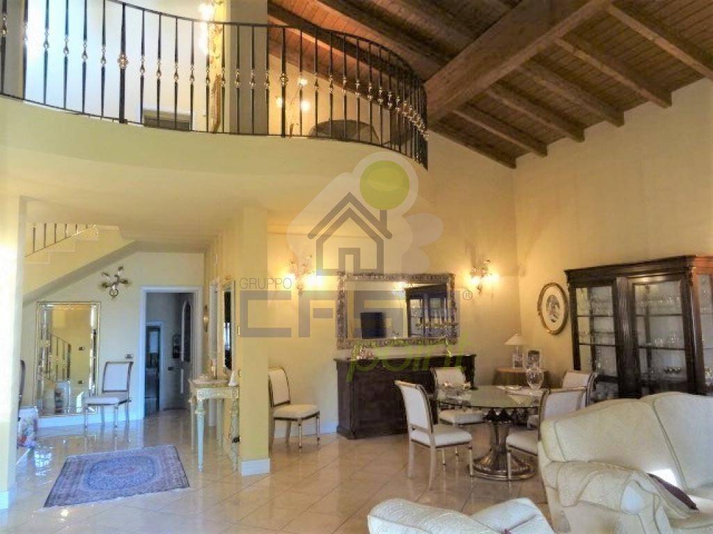 casa indipendente in vendita a Castelvetro Piacentino