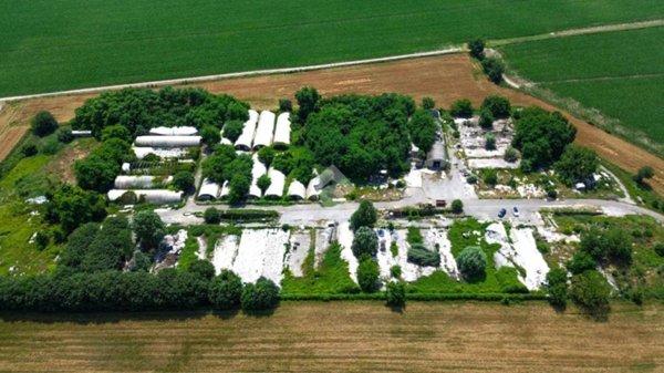terreno agricolo in vendita a Castelvetro Piacentino