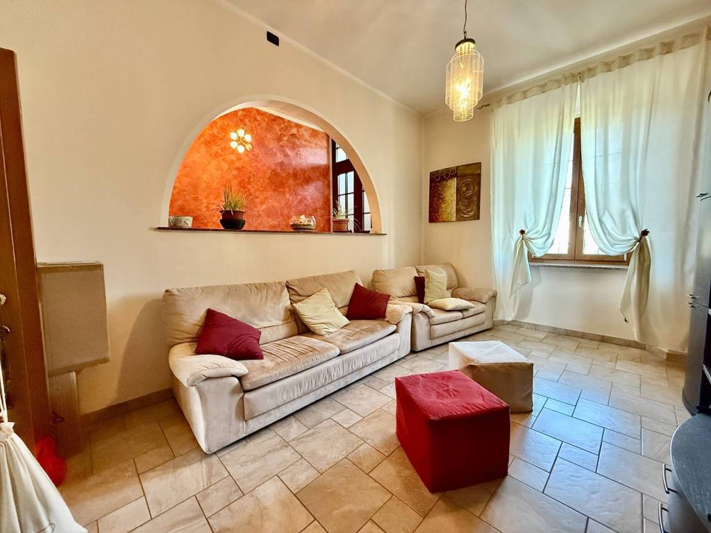 appartamento in vendita a Castelvetro Piacentino