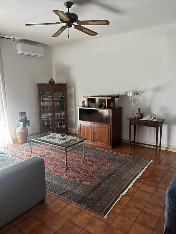 appartamento in vendita a Castelvetro Piacentino in zona Castelvetro