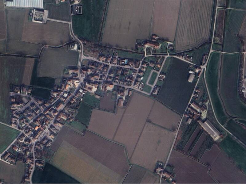 terreno edificabile in vendita a Castelvetro Piacentino