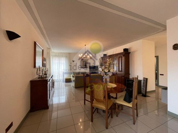 casa indipendente in vendita a Castelvetro Piacentino