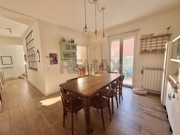 casa indipendente in vendita a Castelvetro Piacentino