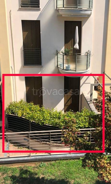 appartamento in vendita a Castelvetro Piacentino in zona Castelvetro