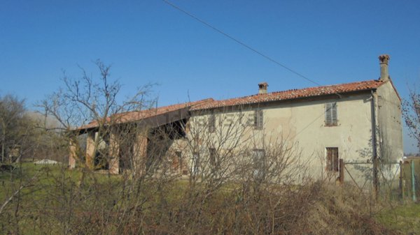 appartamento in vendita a Castelvetro Piacentino in zona San Pedretto