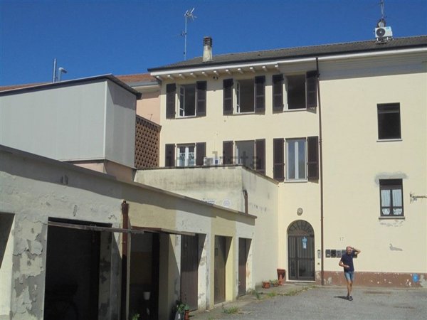 appartamento in vendita a Castelvetro Piacentino