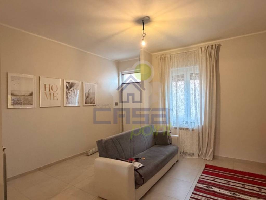 casa indipendente in vendita a Castelvetro Piacentino in zona Castelvetro