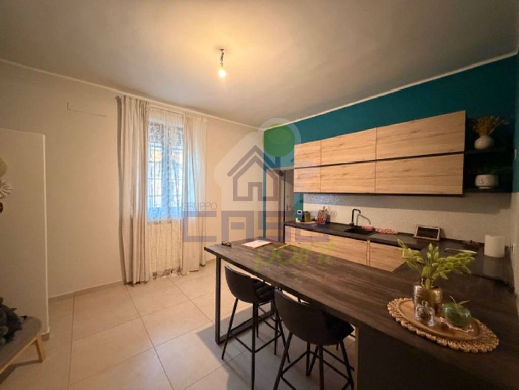 casa indipendente in vendita a Castelvetro Piacentino in zona Castelvetro