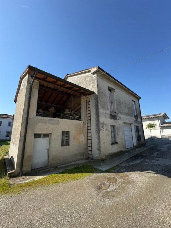 appartamento in vendita a Castelvetro Piacentino