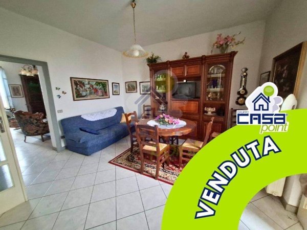 appartamento in vendita a Castelvetro Piacentino in zona Castelvetro