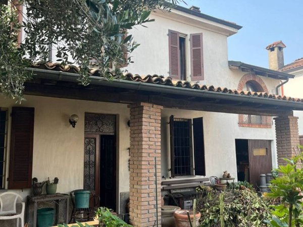 casa indipendente in vendita a Castelvetro Piacentino