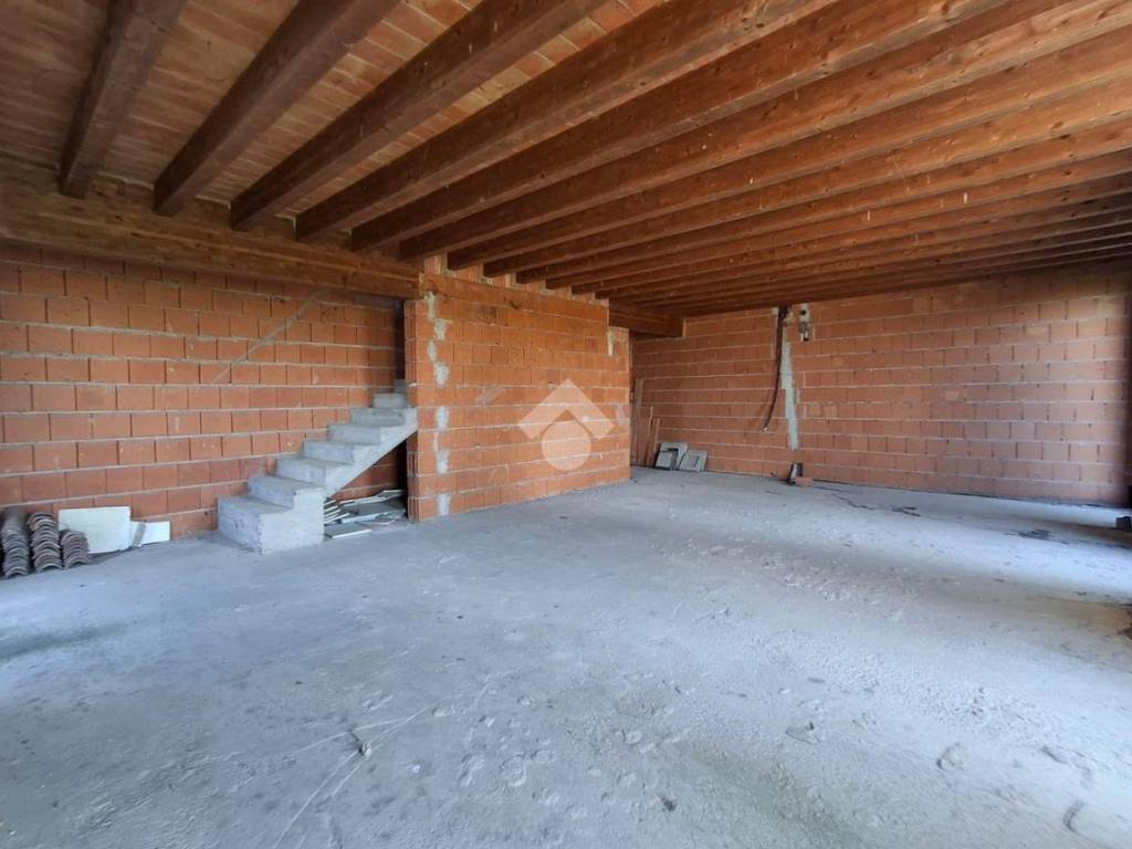 casa indipendente in vendita a Castelvetro Piacentino in zona San Pedretto