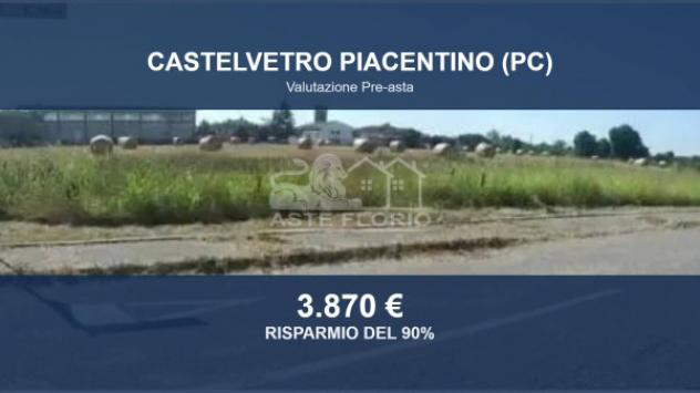 terreno edificabile in vendita a Castelvetro Piacentino in zona San Giuliano