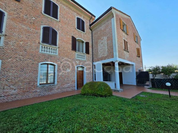 appartamento in vendita a Castelvetro Piacentino