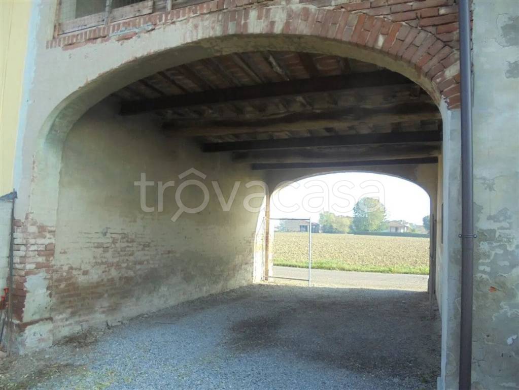 casa indipendente in vendita a Castelvetro Piacentino