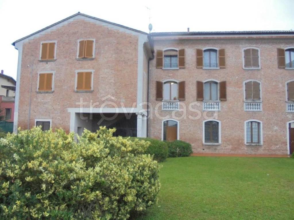 appartamento in vendita a Castelvetro Piacentino