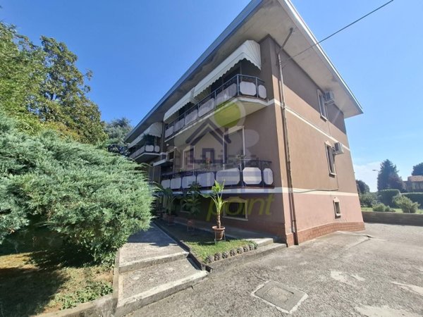 appartamento in vendita a Castelvetro Piacentino in zona Castelvetro