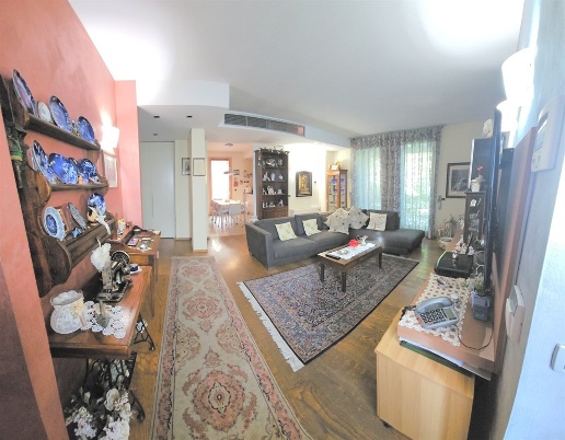 casa indipendente in vendita a Castelvetro Piacentino in zona Castelvetro