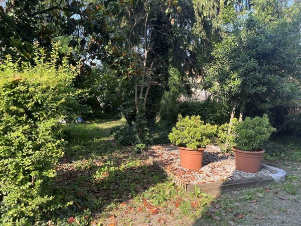 casa indipendente in vendita a Castelvetro Piacentino in zona San Giuliano