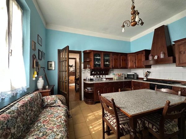 casa indipendente in vendita a Castelvetro Piacentino in zona San Giuliano