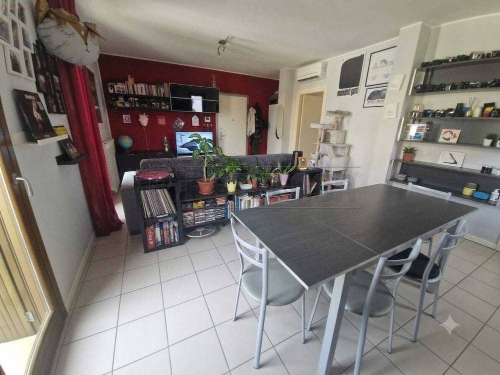 appartamento in vendita a Castelvetro Piacentino in zona San Giuliano
