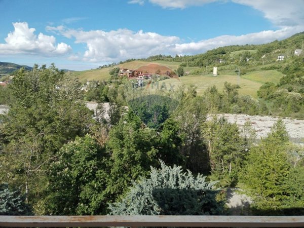 appartamento in vendita a Coli in zona Perino