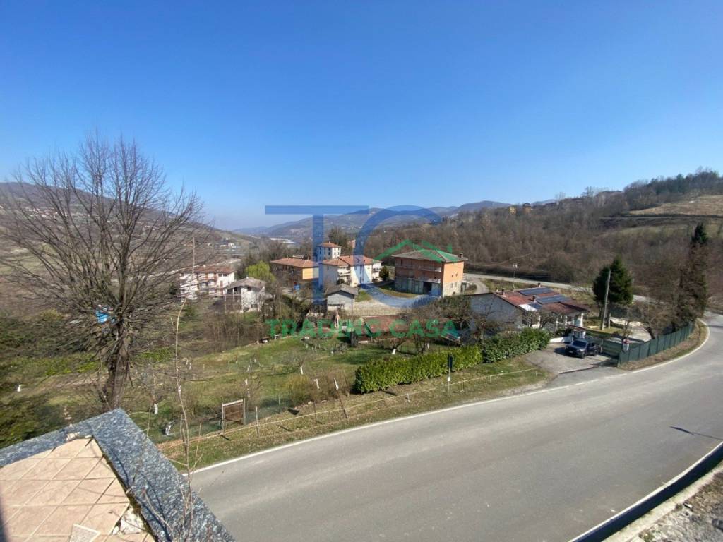 appartamento in vendita a Coli in zona Perino