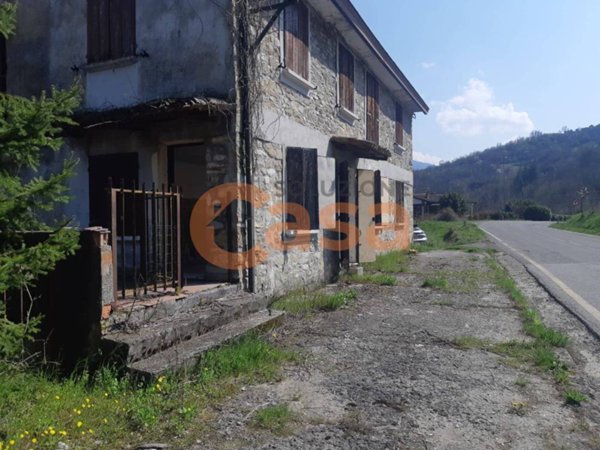 appartamento in vendita a Coli in zona Perino