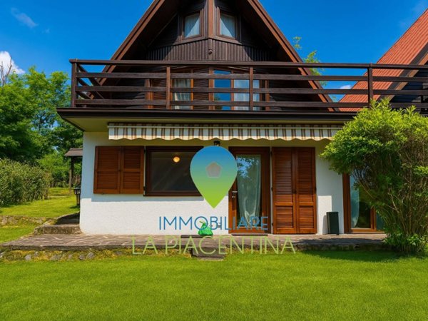 casa indipendente in vendita a Coli in zona Perino