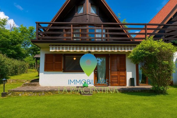 casa indipendente in vendita a Coli in zona Perino
