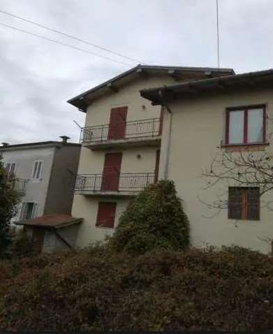 casa indipendente in vendita a Coli in zona Perino
