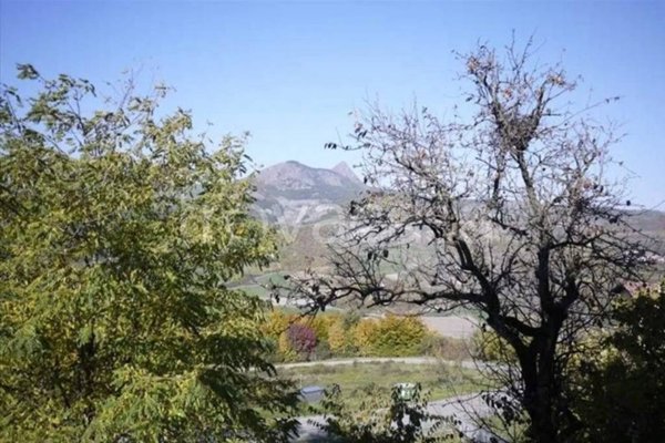 casa indipendente in vendita a Coli in zona Perino