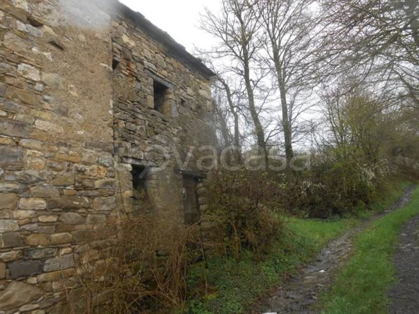 casale in vendita a Coli