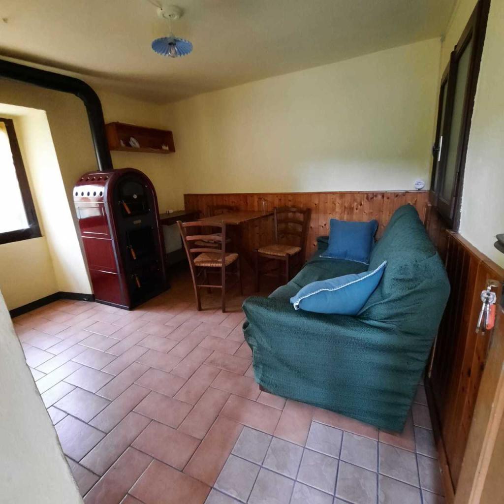 appartamento in vendita a Coli in zona Perino