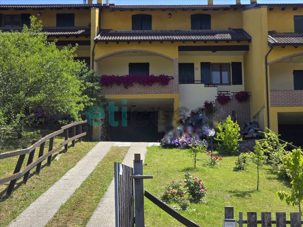 casa indipendente in vendita a Coli in zona Perino