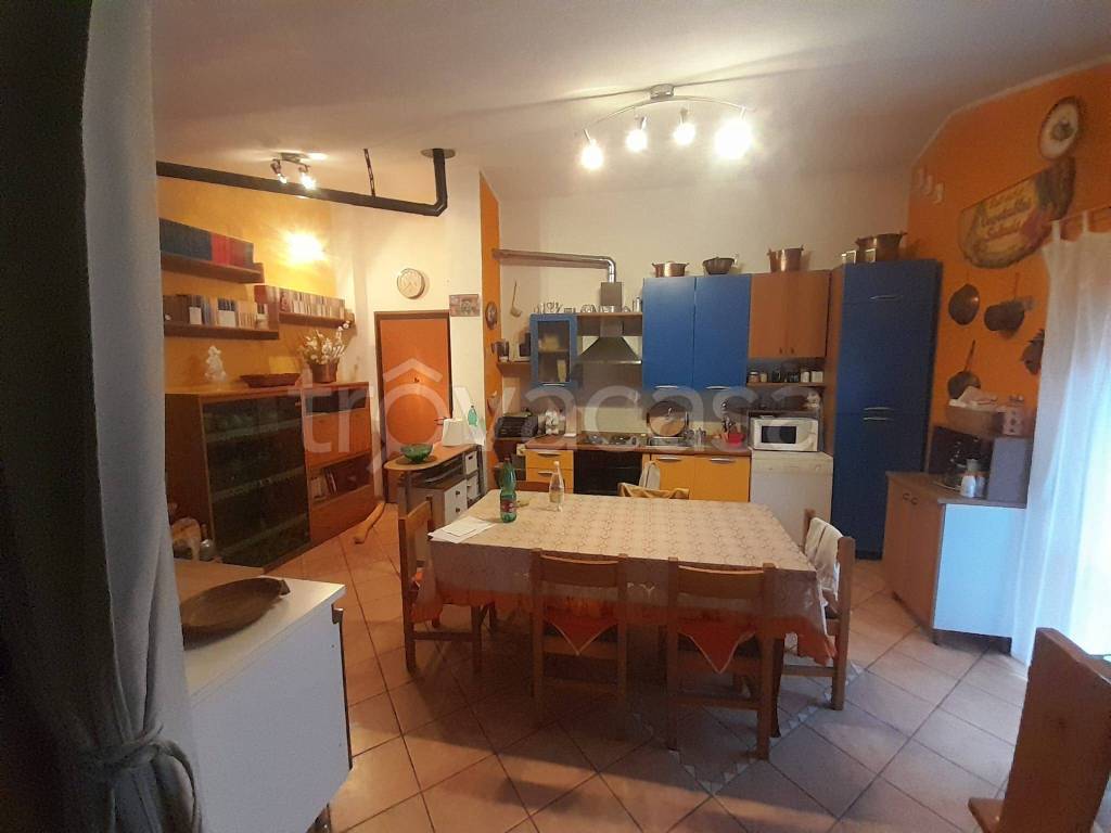 appartamento in vendita a Coli in zona Perino