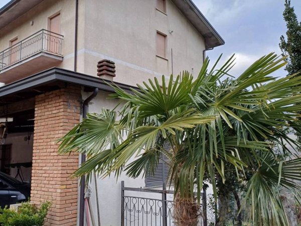 appartamento in vendita a Coli in zona Perino