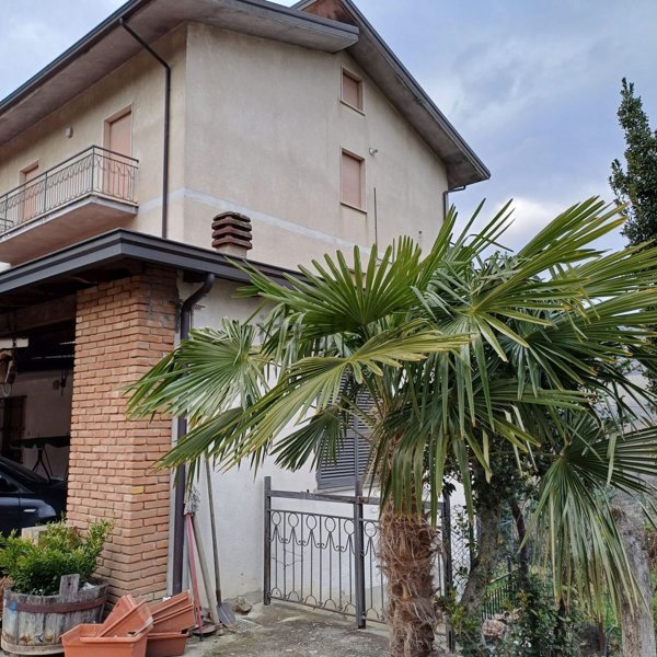 appartamento in vendita a Coli in zona Perino