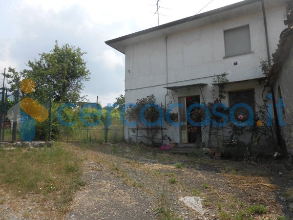 casa indipendente in vendita a Coli