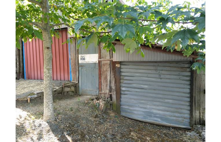 casa indipendente in vendita a Coli